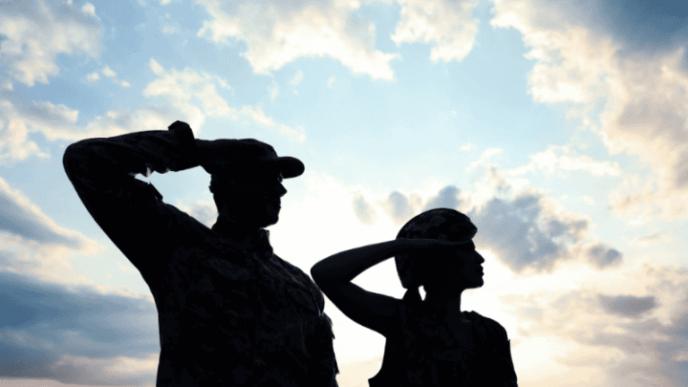 do married military couples get stationed together